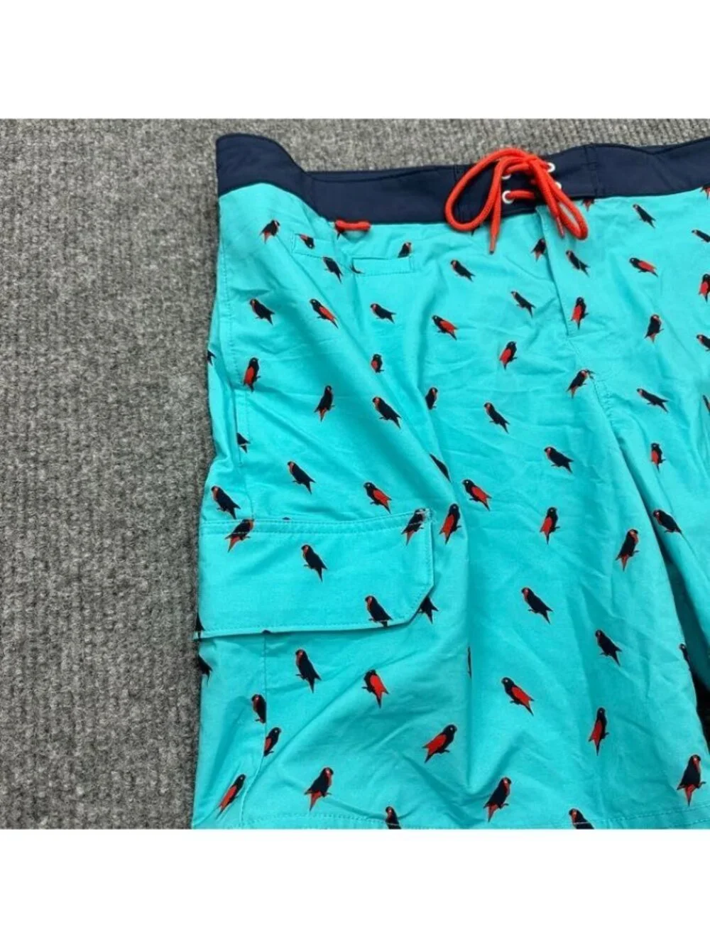 Duluth Trading Co Board Shorts Parrot Bird Print Swim Trunks 9 in Mens Size 38